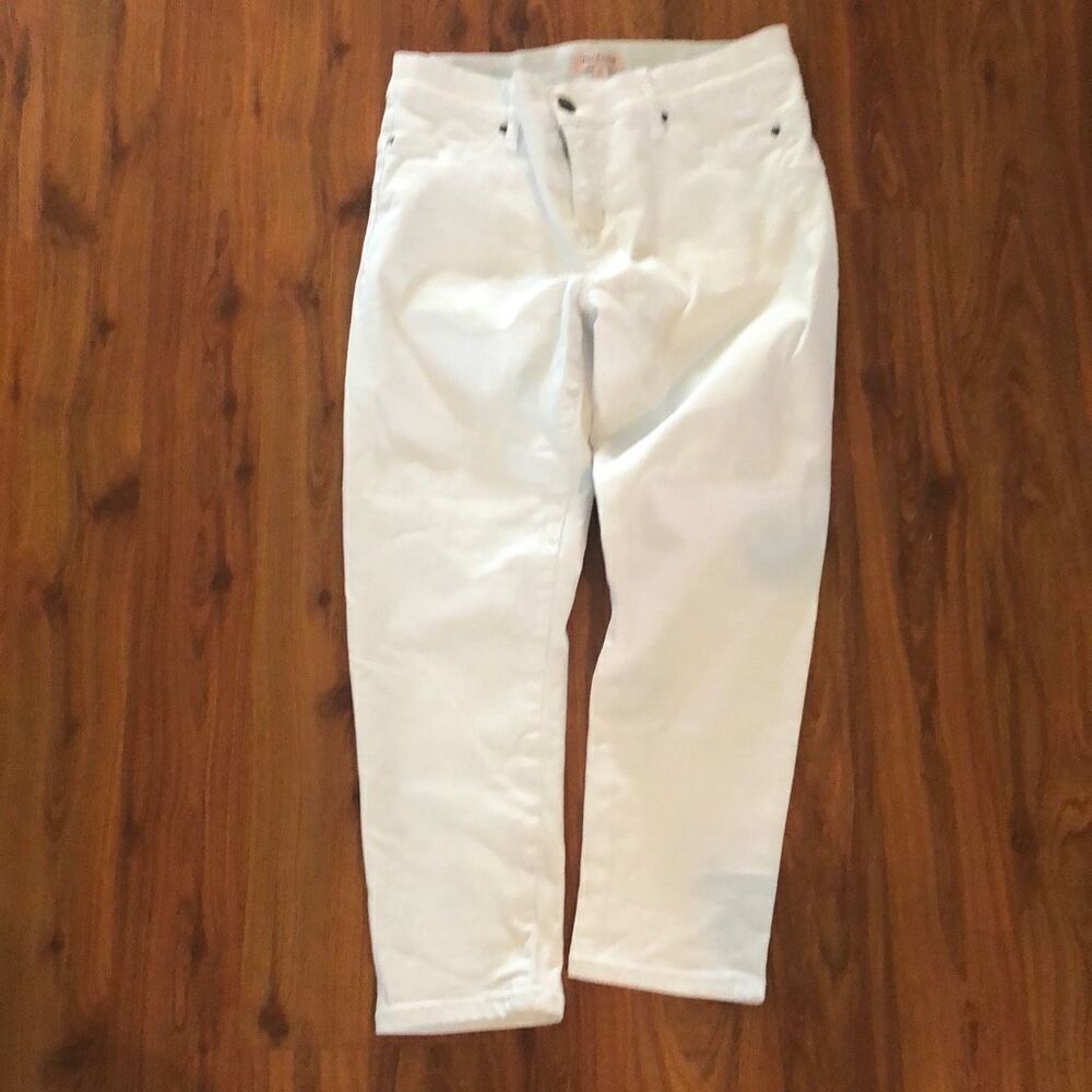 Juicy Couture White ￼ Crop stretch skinny jeans size 10￼